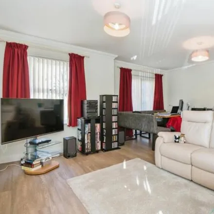 Image 4 - 100 Marshall Square, Westwood Park, Southampton, SO15 2PD, United Kingdom - Apartment for sale