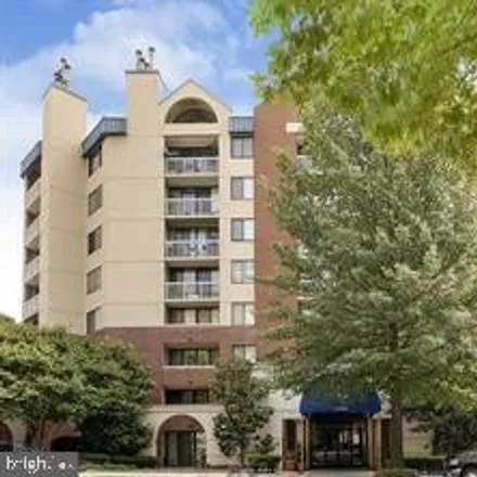 Rent this 2 bed condo on Woodley Plaza in 2725 Connecticut Avenue Northwest, Washington