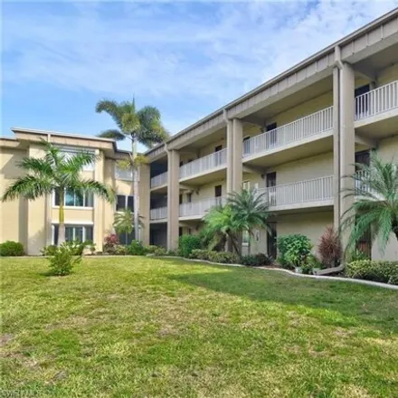 Buy this 1 bed condo on 2264 Winkler Avenue in Fort Myers, FL 33901