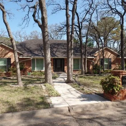 Buy this 4 bed house on 2463 Lakeside Drive in Arlington, TX 76013
