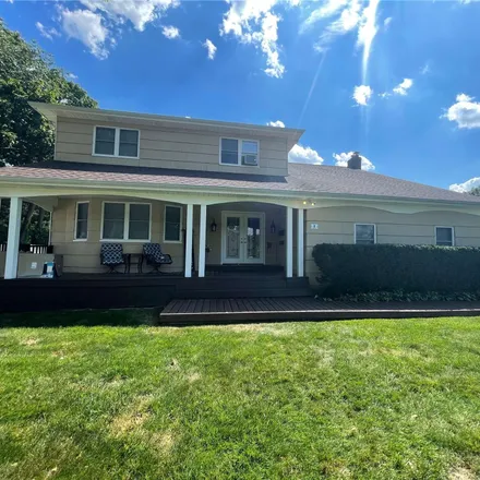Rent this 5 bed house on 1 Dall Lane in Commack, NY 11725