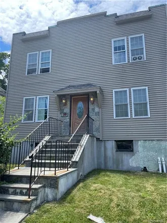 Image 1 - 37 Independence Street, City of White Plains, NY 10606, USA - Townhouse for rent
