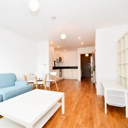 Image 5 - Waterside Heights, 16 Booth Road, London, E16 2GP, United Kingdom - Apartment for rent