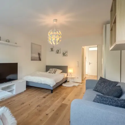 Rent this 1 bed apartment on Uhdestraße 39 in 81477 Munich, Germany
