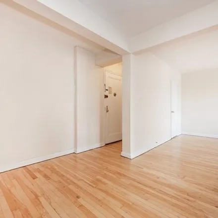 Image 4 - Bristol Apartments, 86-11 34th Avenue, New York, NY 11372, USA - Apartment for sale