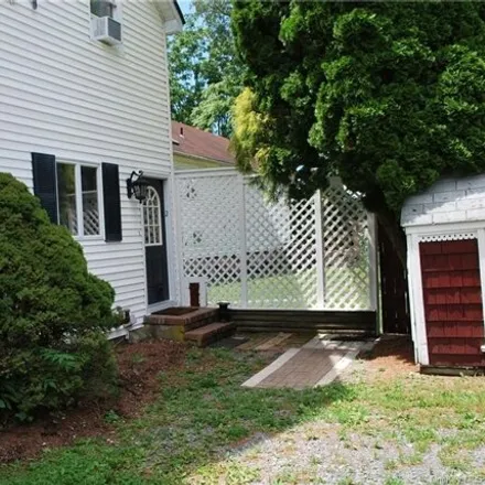 Rent this 2 bed apartment on 25 Hathorn Road in Warwick, NY 10990