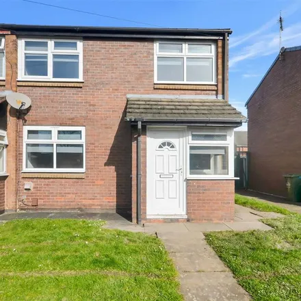Rent this 2 bed house on Delamere Avenue in Widnes, WA8 7UU