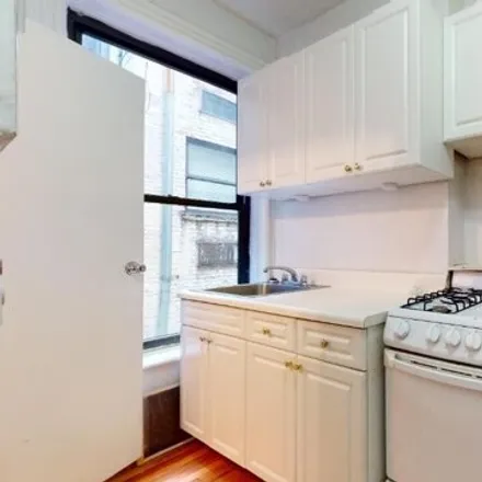 Image 5 - 1731 Second Ave Unit 4RS, New York, 10128 - Apartment for rent