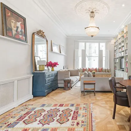 Rent this 2 bed apartment on 41 Linden Gardens in London, W2 4HB