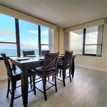Image 2 - 3443 South Ocean Drive, Beverly Beach, Hollywood, FL 33019, USA - Apartment for rent
