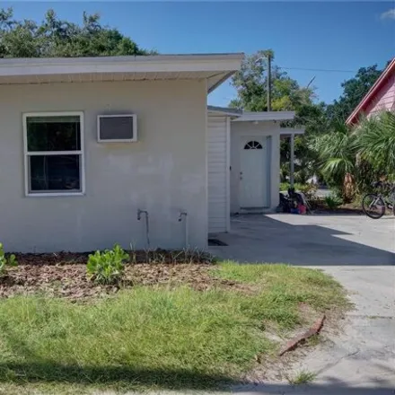 Image 3 - 711 Paris Avenue South, Saint Petersburg, FL 33701, USA - House for sale