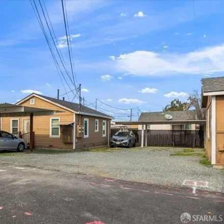 Buy this 13 bed house on 19 Washington Street in Bay Point, CA 94565