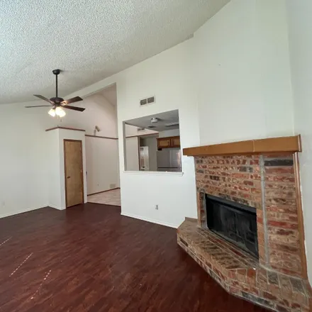 Image 4 - 5618 Brownfield Drive, Lubbock, TX 79414, USA - Duplex for rent