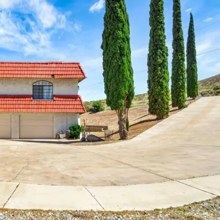 Image 3 - 125 Lakeview Dr, Palmdale, California, 93551 - House for sale