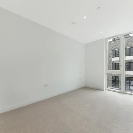 Image 9 - Corsair House, 5 Starboard Way, London, E16 2NY, United Kingdom - Townhouse for rent