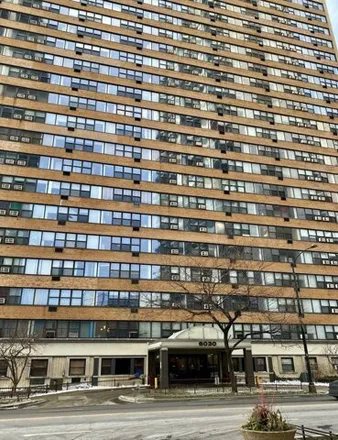 Image 1 - Sheridan Towers, 6030 North Sheridan Road, Chicago, IL 60660, USA - Condo for rent