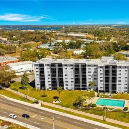 Buy this 3 bed condo on 1500 6th Street Northwest in Winter Haven, FL 33881