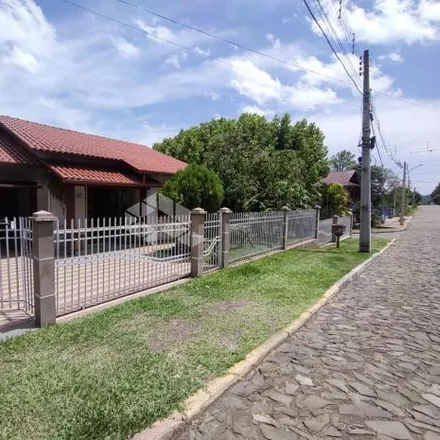 Buy this 2 bed house on Escola de Ensino Infantil Vó Maruca in Rua Peru, Cidade Nova