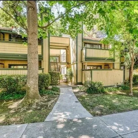 Image 2 - Del Verde Circle, Sacramento, CA 94834, USA - Condo for sale