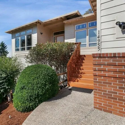 Buy this 3 bed house on 14955 Southwest 116th Place in Tigard, OR 97224