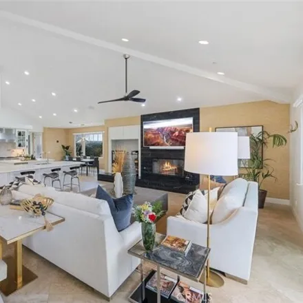 Image 8 - 1312 Dover Drive, Newport Beach, CA 92660, USA - House for sale