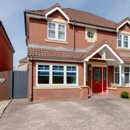 Buy this 5 bed house on unnamed road in Leyland, PR26 6QW