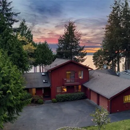 Buy this 3 bed house on 34555 Hood Canal Drive Northeast in Kitsap County, WA 98346
