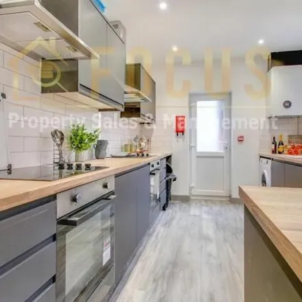 Image 1 - Bradgate House, 71-73 Stretton Road, Leicester, LE3 6BL, United Kingdom - Townhouse for rent