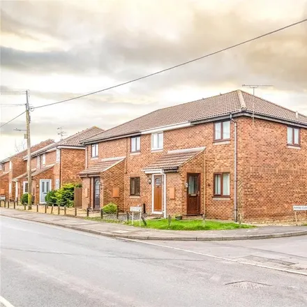 Rent this 2 bed house on Pipers Close in Royal Wootton Bassett, SN4 7DP