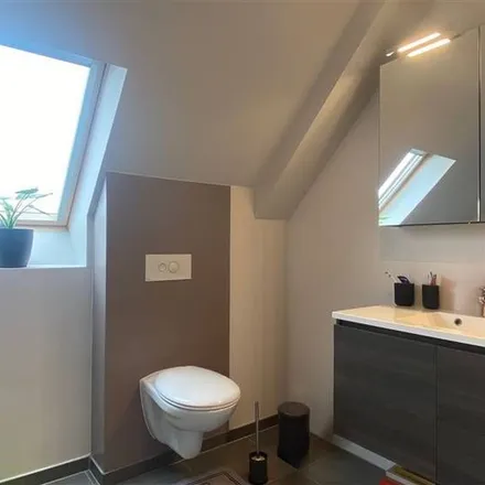 Rent this 2 bed apartment on Gentsesteenweg 61 in 9800 Deinze, Belgium