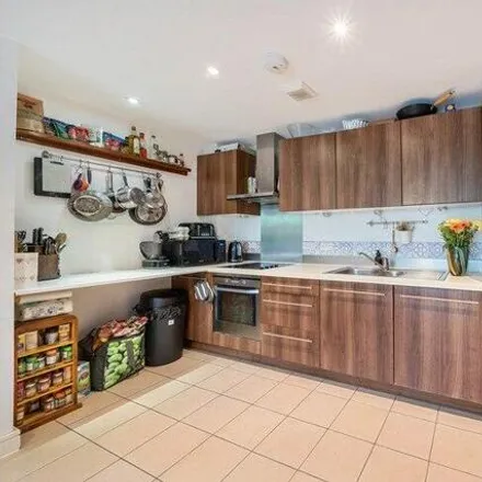 Image 7 - Time House, Grant Road, London, SW11 2BL, United Kingdom - Apartment for sale