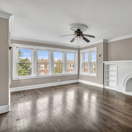 Image 2 - 6321 North Oakley Avenue, Chicago, IL 60645, USA - House for rent