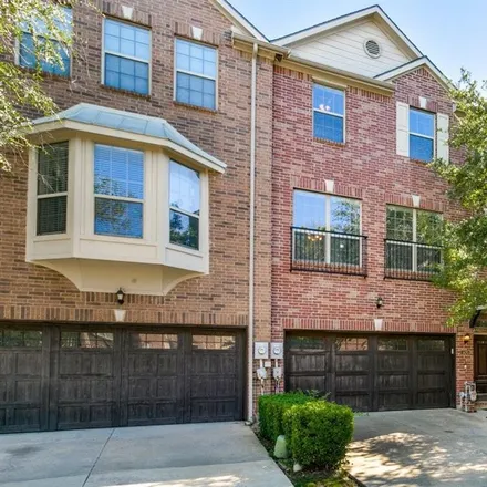 Image 1 - 1475 Chase Lane, Irving, TX 75063, USA - Townhouse for sale