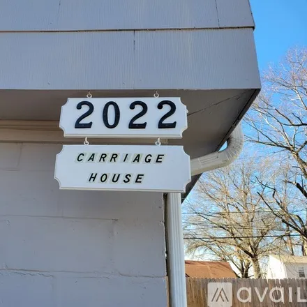 Image 5 - 2022 S Hedges Ave, Unit B - Apartment for rent
