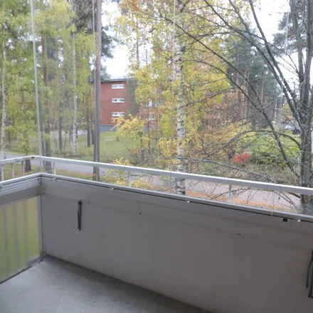 Rent this 2 bed apartment on Maakotkantie 1 in 90250 Oulu, Finland