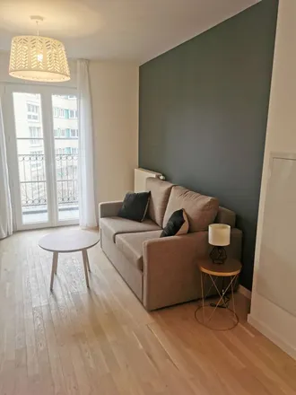 Rent this studio apartment on 25 Rue Auguste Blanche in 92800 Puteaux, France