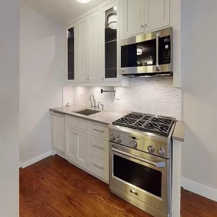Rent this 1 bed apartment on 50 West 93rd Street in New York, NY 10025