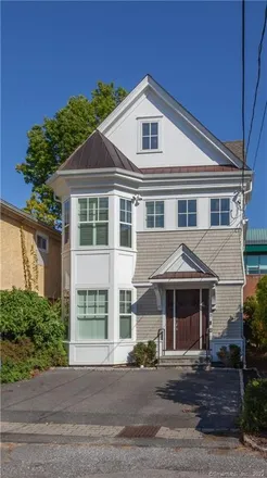 Rent this 4 bed house on 3 Benedict Court in Greenwich, CT 06830