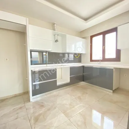 Rent this 3 bed apartment on Yavuz Sultan Selim Caddesi in 38280 Talas, Turkey
