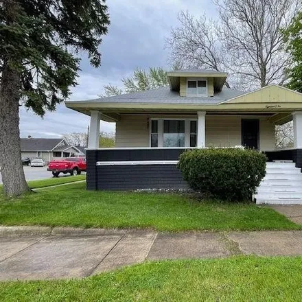 Buy this 2 bed house on 1725 18th Street in Port Huron, MI 48060