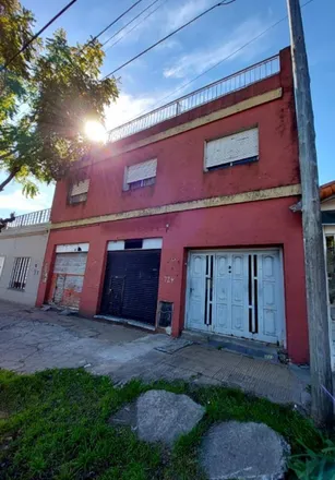 Buy this 3 bed house on Doctor Felix Burgos 718 in Partido de Morón, B1708 FEU Morón