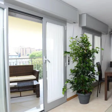 Rent this 5 bed apartment on 1-bedroom apartment