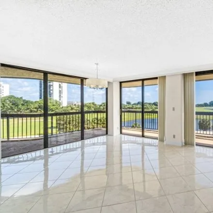 Buy this 3 bed condo on 1998 Consulate Place in West Palm Beach, FL 33401