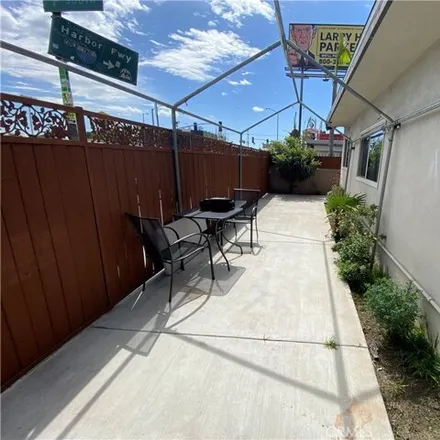 Image 9 - Hercules Burgers, West Gage Avenue, Los Angeles, CA 90003, USA - Apartment for sale