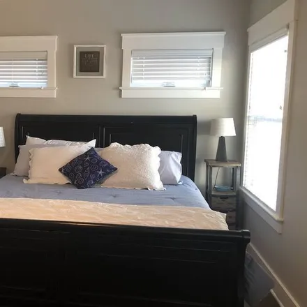 Rent this 8 bed house on Ocean City