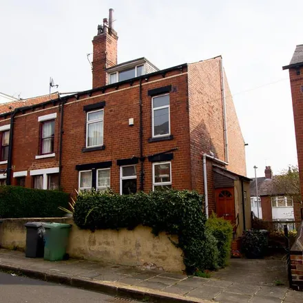 Image 5 - Beechwood Terrace, Leeds, LS4 2NG, United Kingdom - House for rent