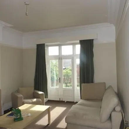 Rent this 5 bed apartment on Premier Road in Nottingham, NG7 6NW