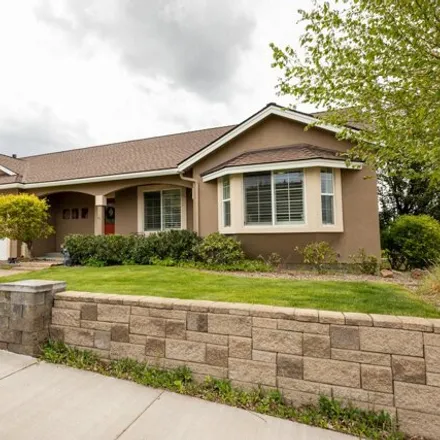 Buy this 4 bed house on 5500 Cabria Street in Klamath Falls, OR 97603