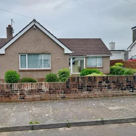 Buy this 3 bed house on Bryneglwys Avenue in Newton, CF36 5NN