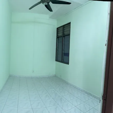 Rent this 3 bed apartment on 5 Jalan PJS 9/1 in Sunway City, 46150 Subang Jaya